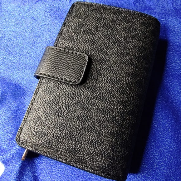 Black Medium Leather Michael Kors Wallet - Picture 3 of 5